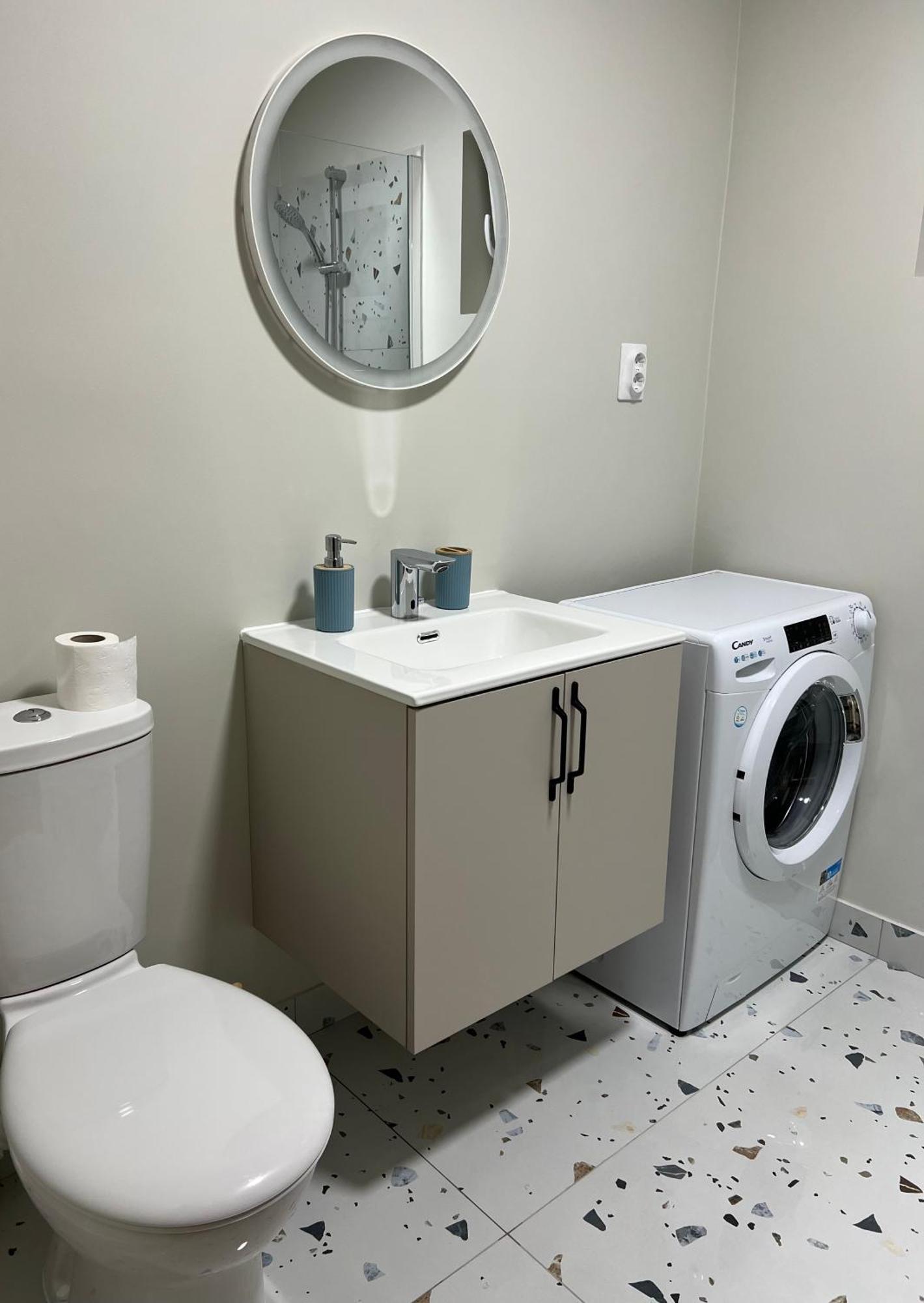 Apartament Centru Ramnicu Valcea Ngoại thất bức ảnh